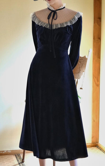 Dark blue lady velvet dress