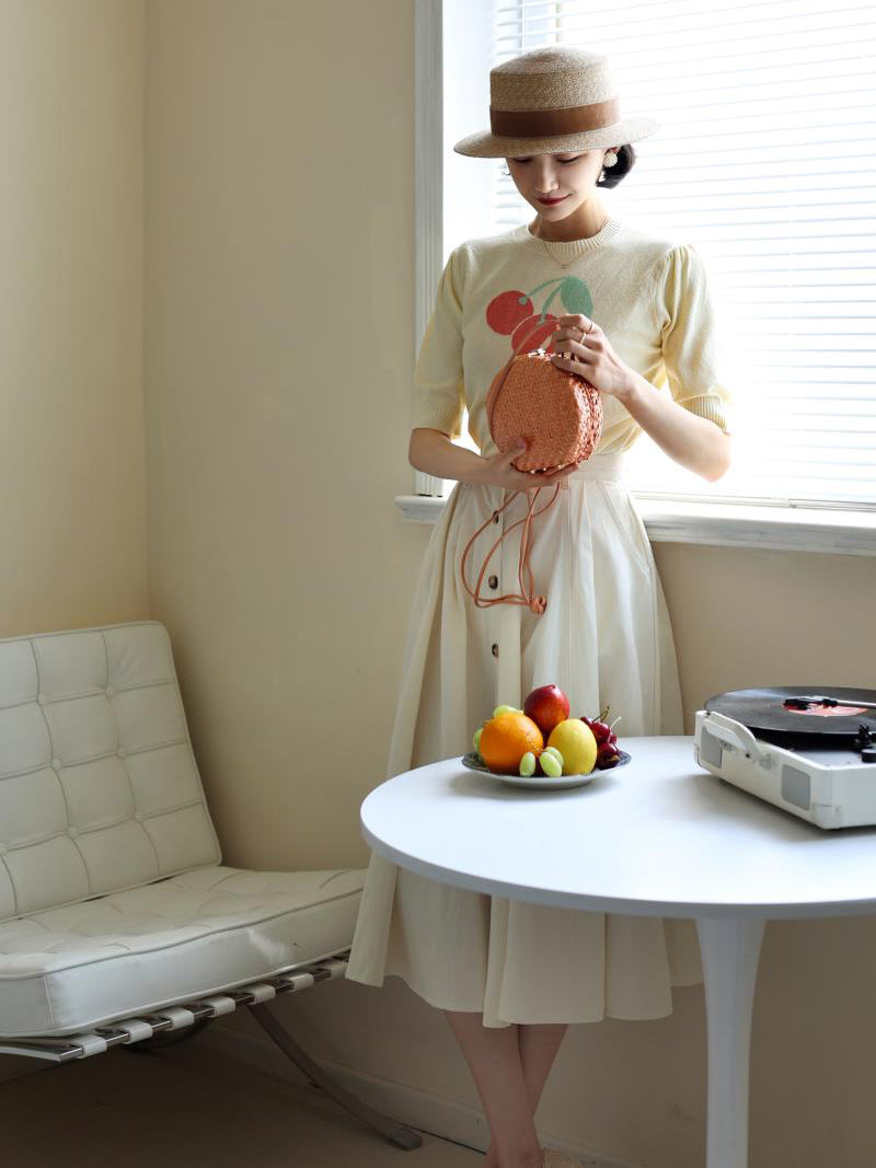 Ivory-colored lady's denim skirt