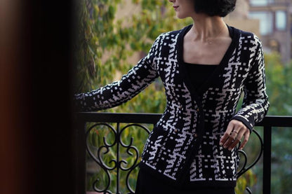 black and white geometric pattern knit jacket