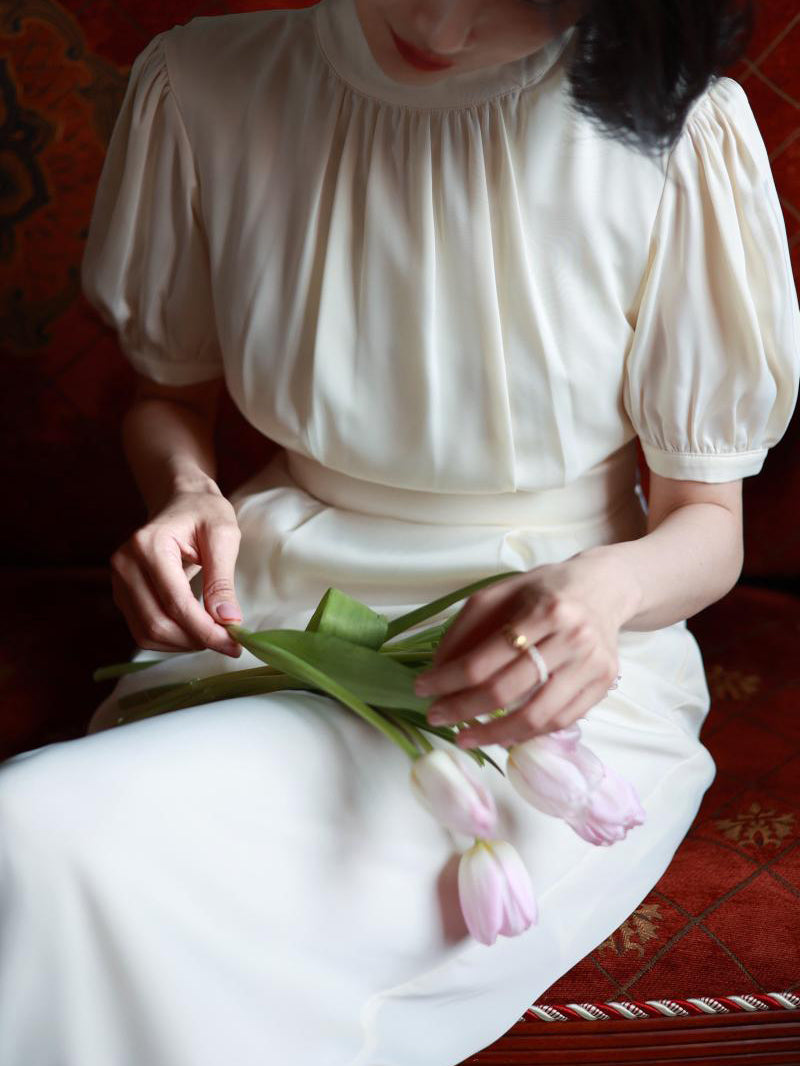 Pearl-colored lady classical dress