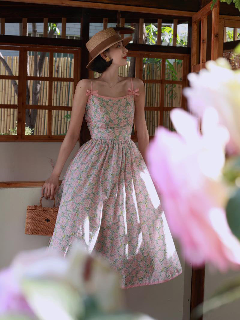 Baby Pink Flower Crowd Retro Camisole Dress