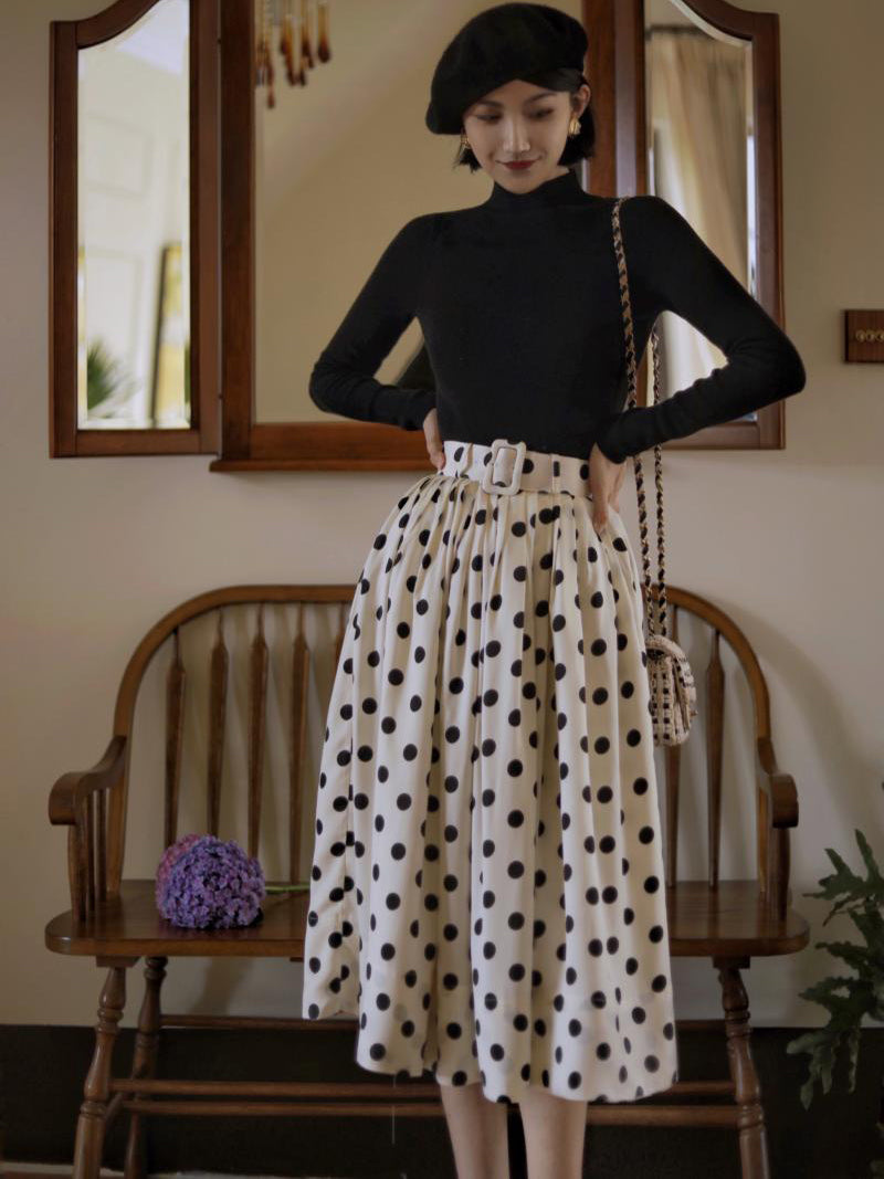 Polka Dot Pattern Umbrella Skirt of White Lady