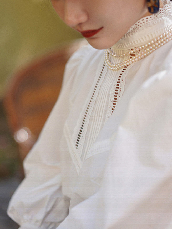 Pure white embroidery high neck blouse