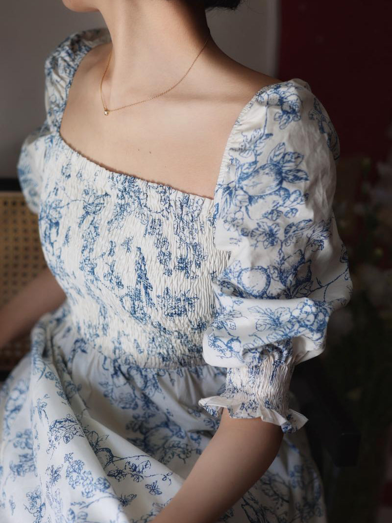 Blue indigo flower pattern retro dress