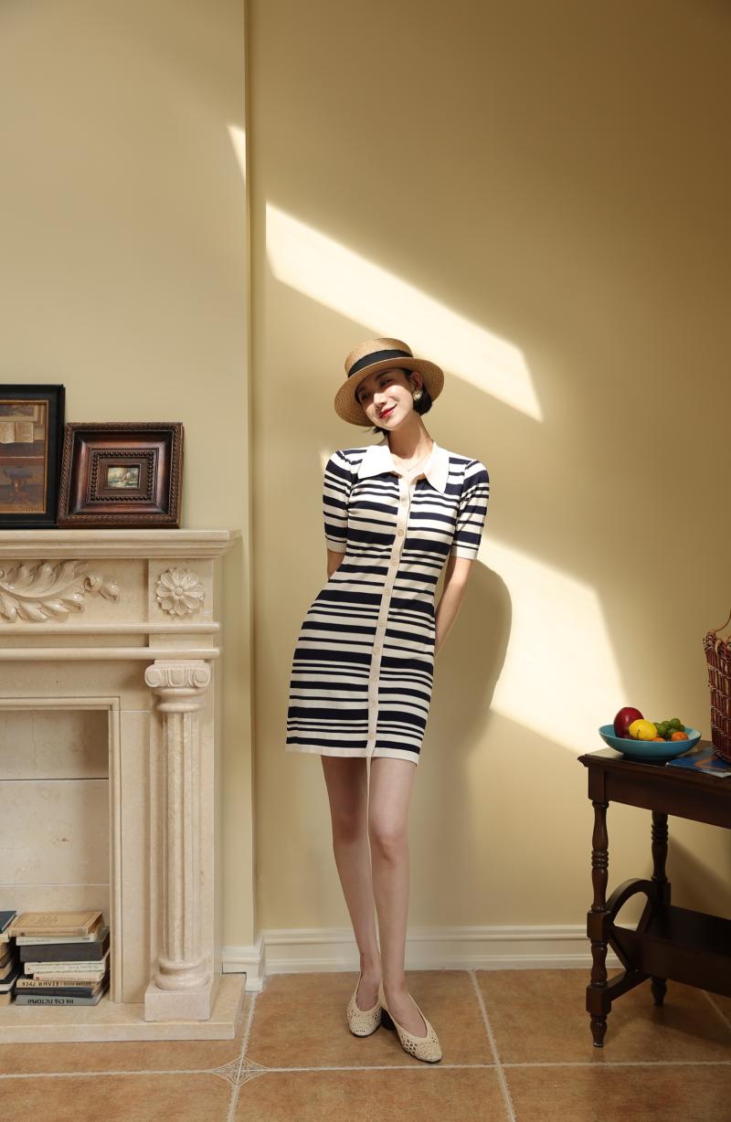 Deep striped polo knit dress