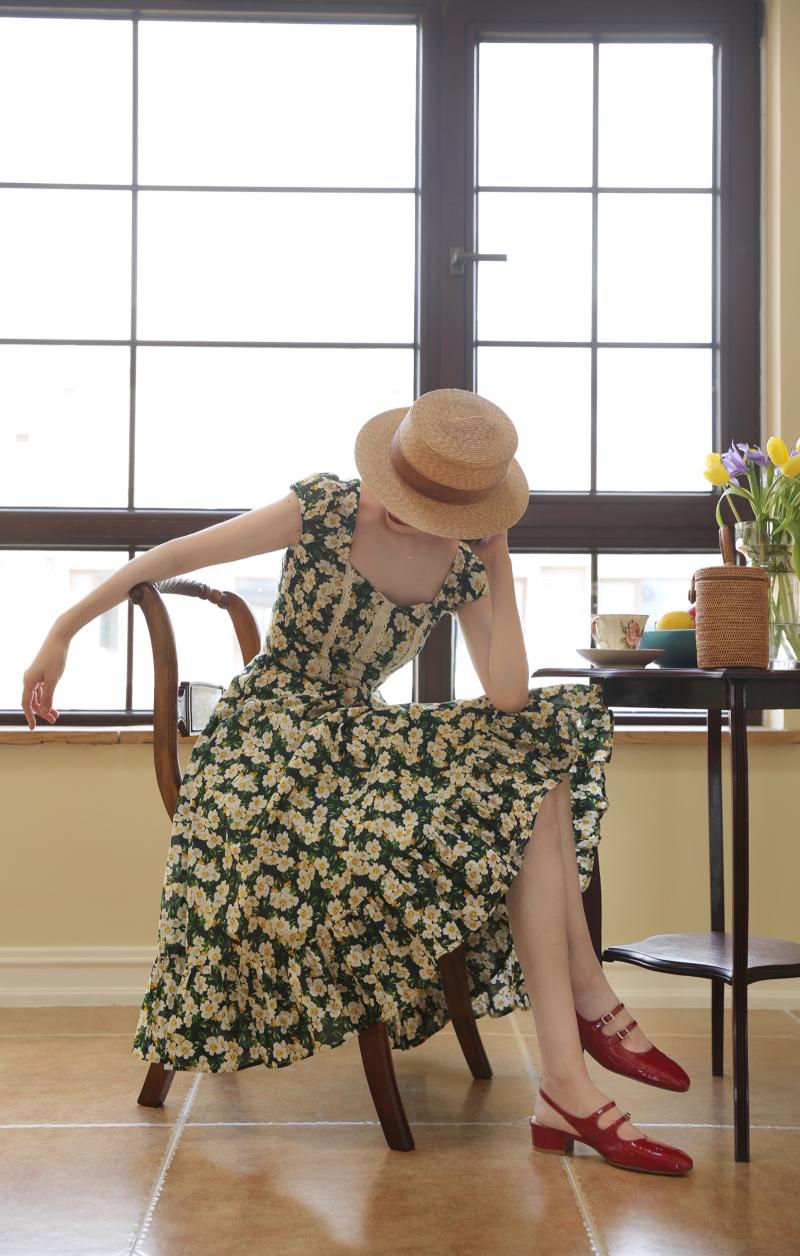 Dark Green Flower Crowd Hepburn Dress