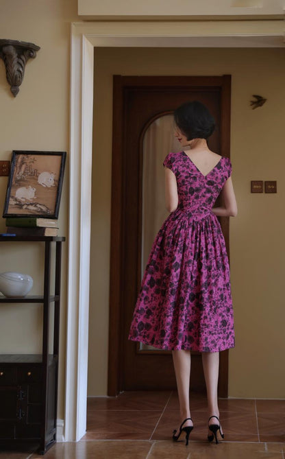 Red bellflower rose pattern Hepburn dress