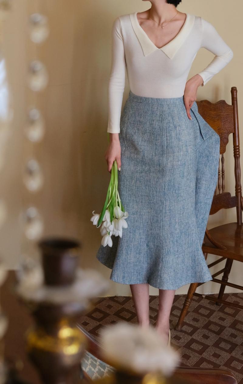 Forget-me-not lady tweed jacket and mermaid skirt