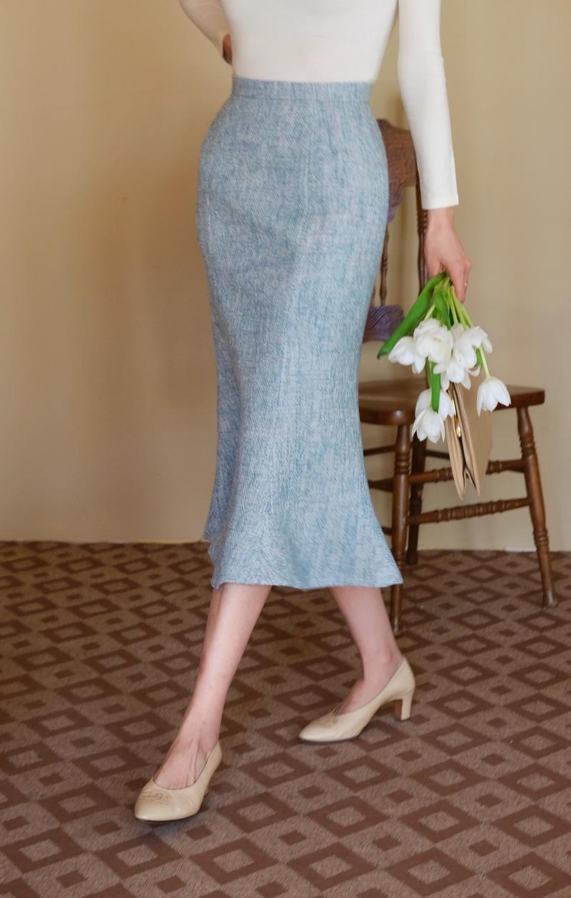 Forget-me-not lady tweed jacket and mermaid skirt