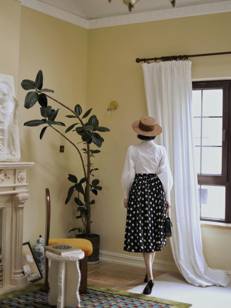 Black lady polka dot umbrella skirt