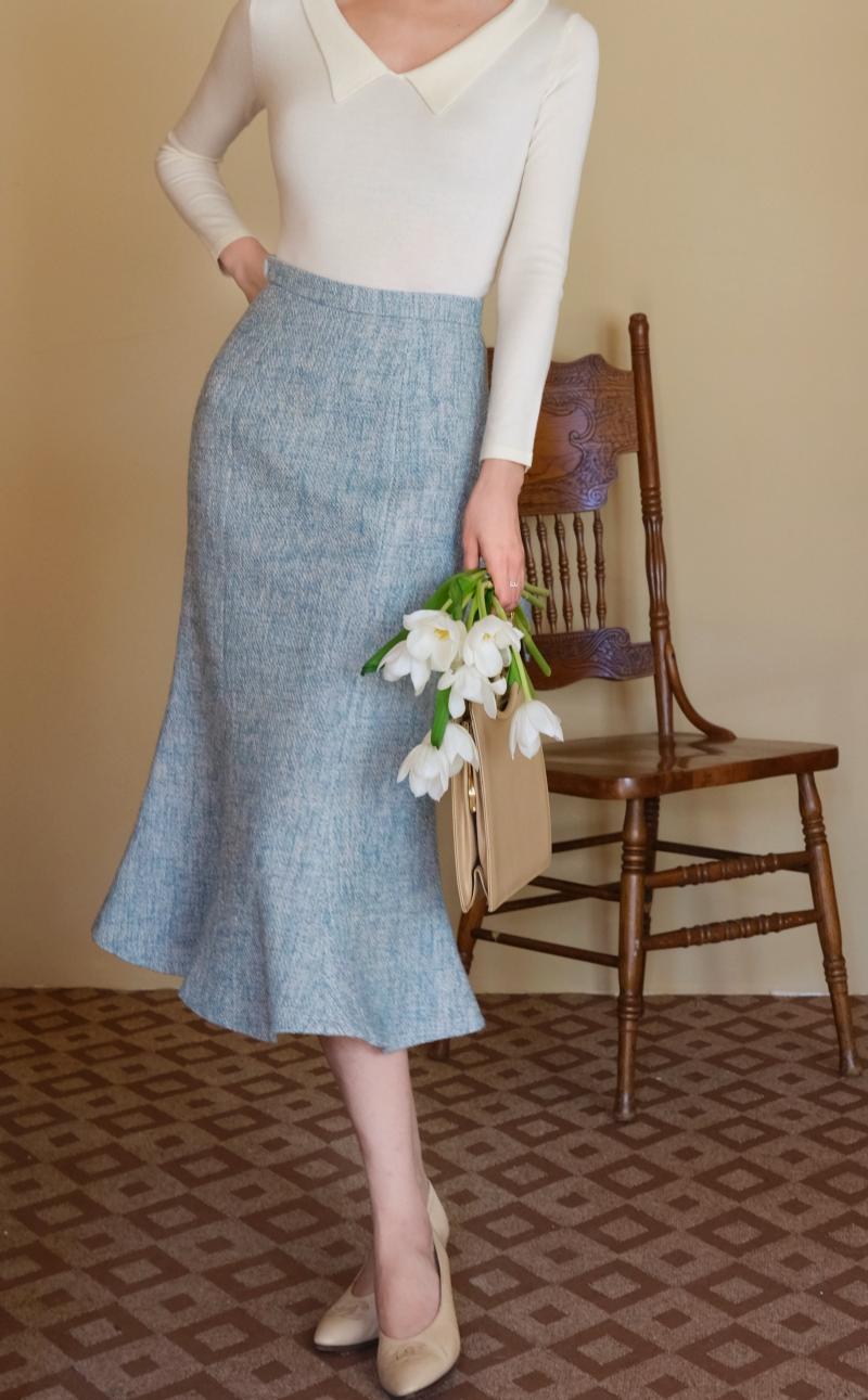 Forget-me-not lady tweed jacket and mermaid skirt