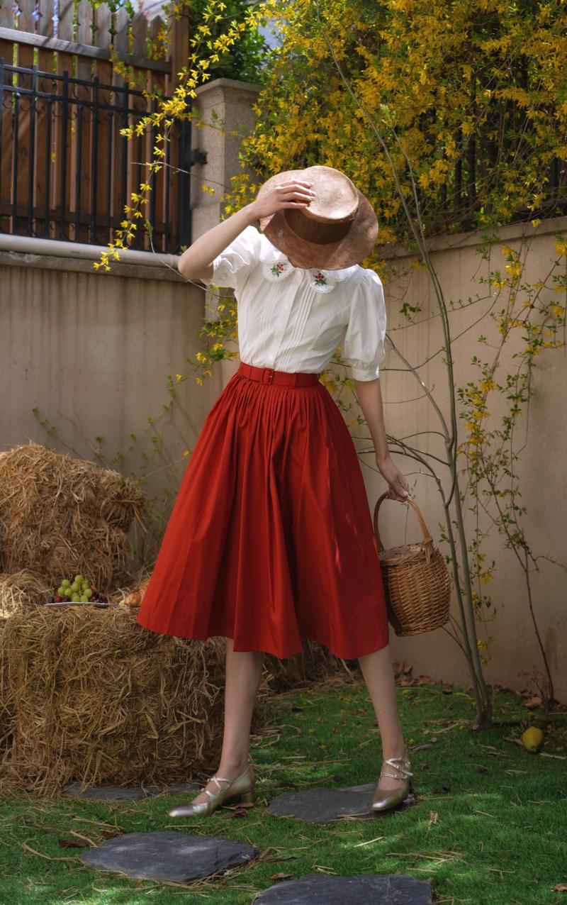 red bouquet medieval embroidery blouse