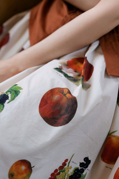 Fruit specimen flare long skirt