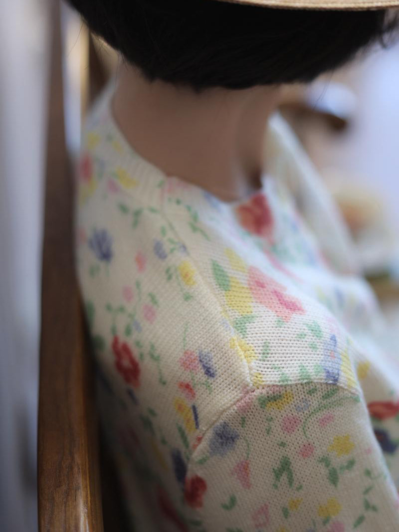 Watercolor flower knit cardigan