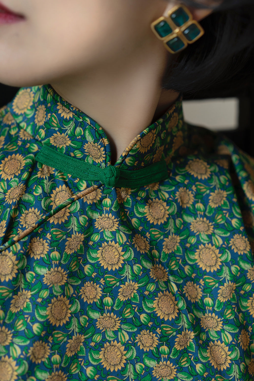 Deep green small sunflower cheongsam dress