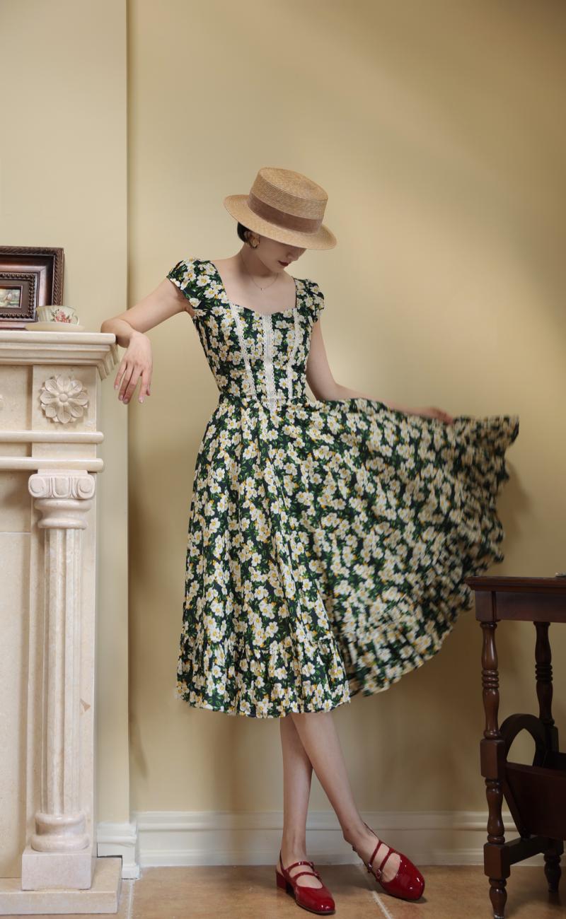 Dark Green Flower Crowd Hepburn Dress