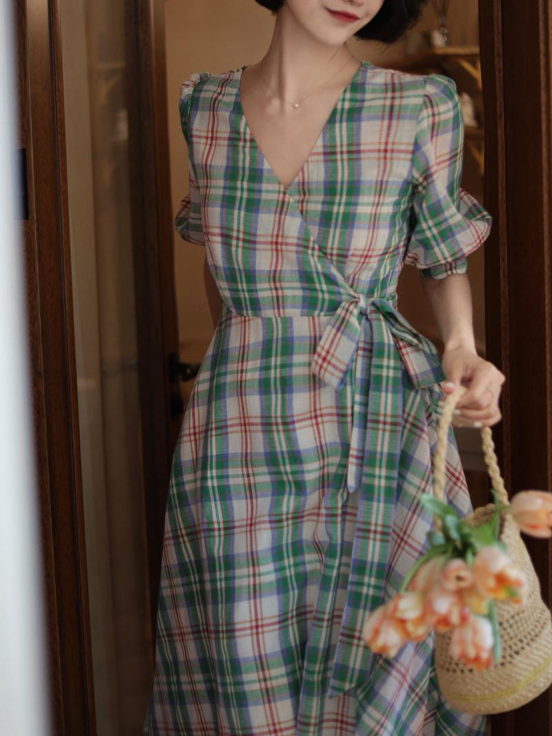 Green red plaid retro dress