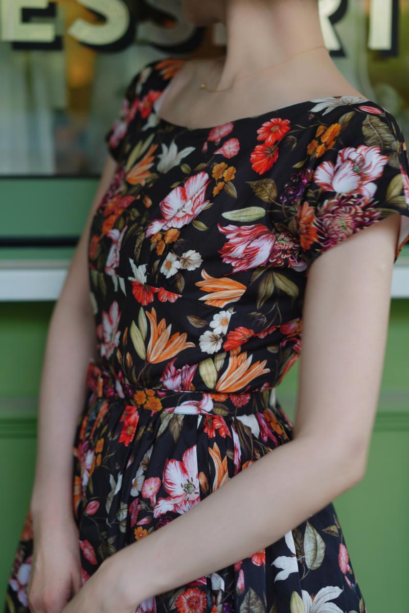 Retro flower sketch wide neck dress