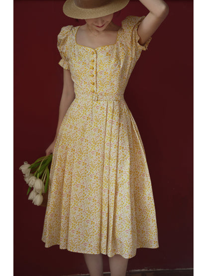 Yellow flower retro dress and embroidered apron