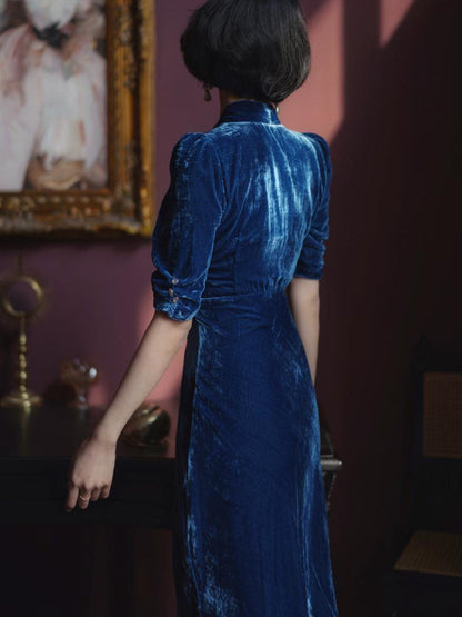 blue lady velvet dress