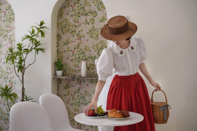 red bouquet medieval embroidery blouse