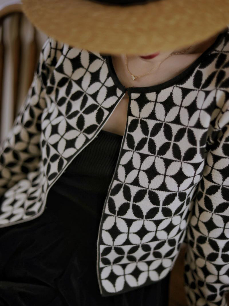 Geometric pattern classical cardigan