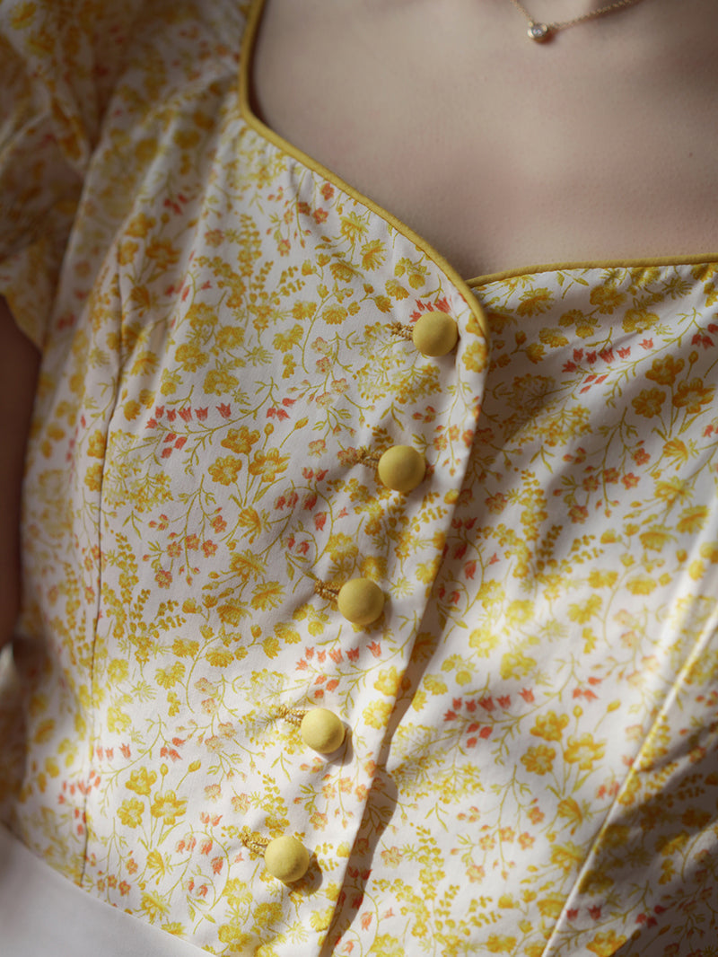 Yellow flower retro dress and embroidered apron