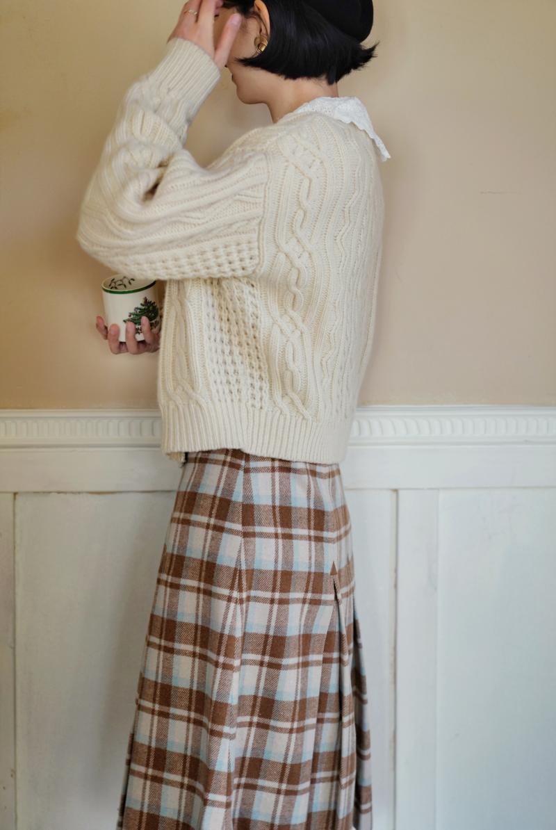 Light brown plaid classical pleated skirt