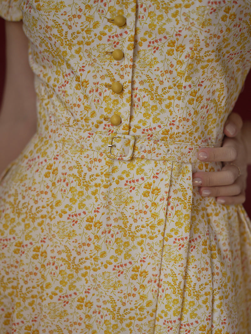 Yellow flower retro dress and embroidered apron