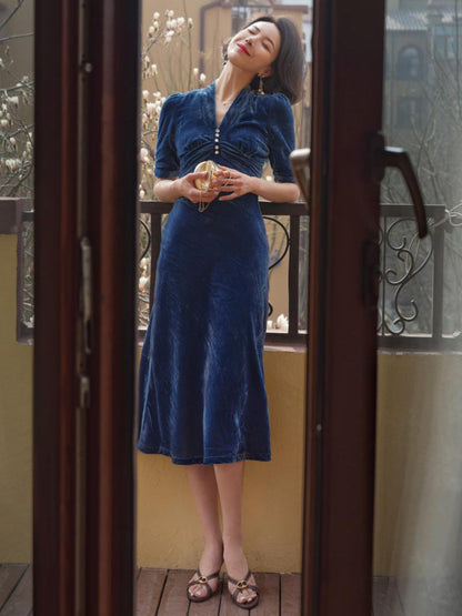 blue lady velvet dress