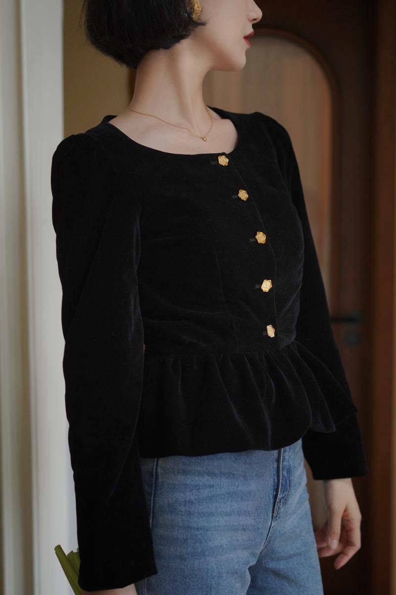 Black lady velvet short jacket