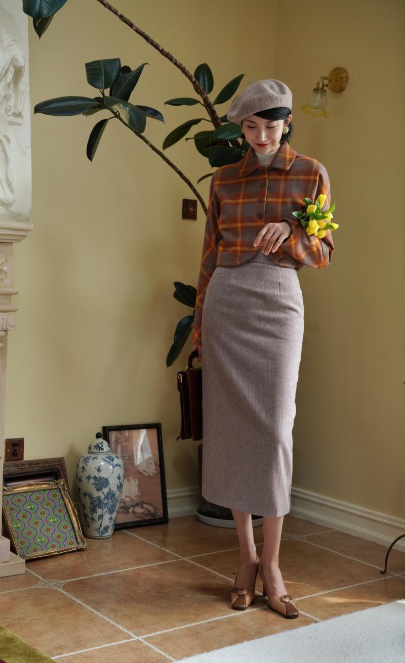 Crimson Lady Tweed Tube Skirt