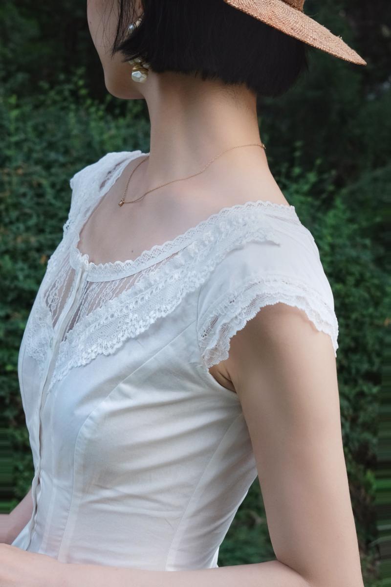 Pure white embroidered flare French blouse