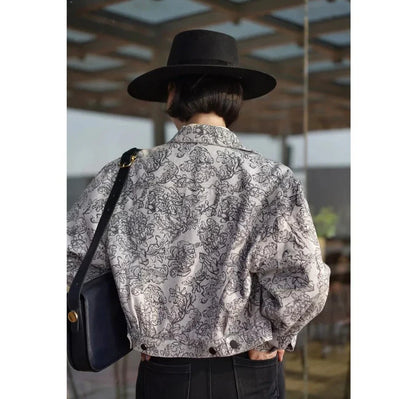 Monochrome plant pattern short jacket