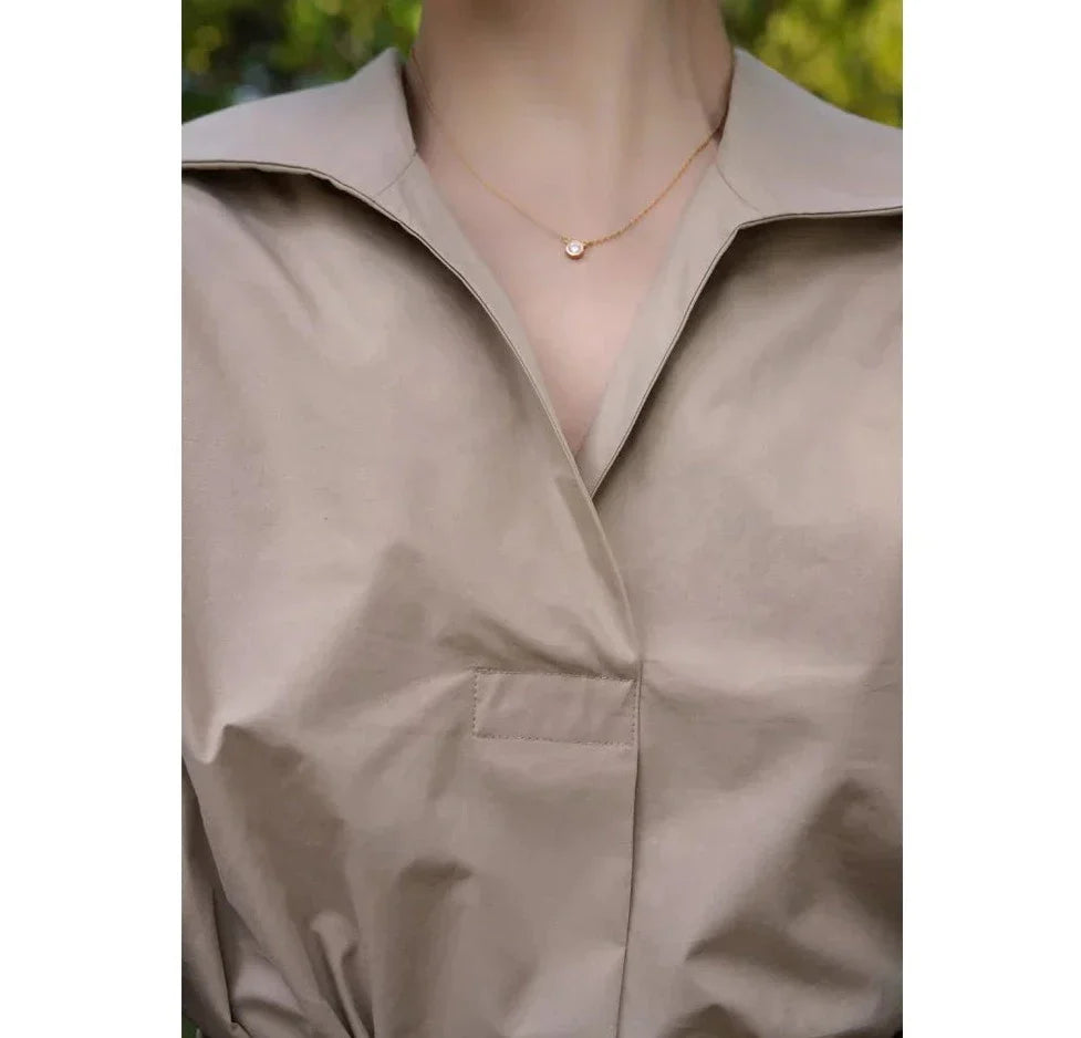 Parisienne modern sharp blouse